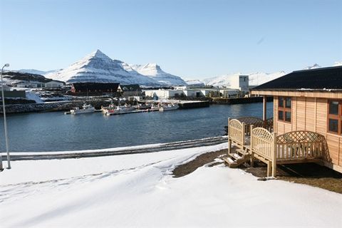 Hotel Framtíð
