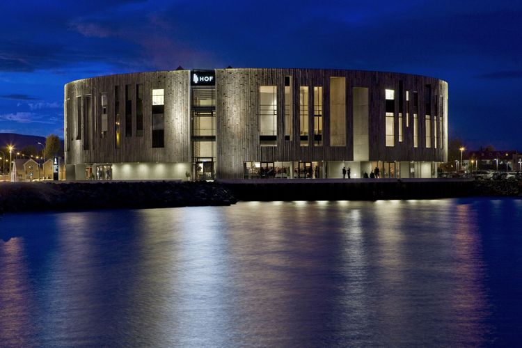 Hof Cultural Center