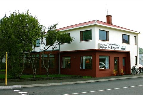 Menam Restaurant / Guesthouse