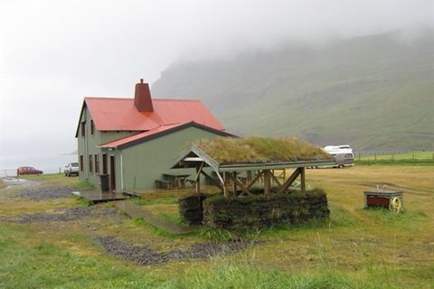 Valgeirsstadir