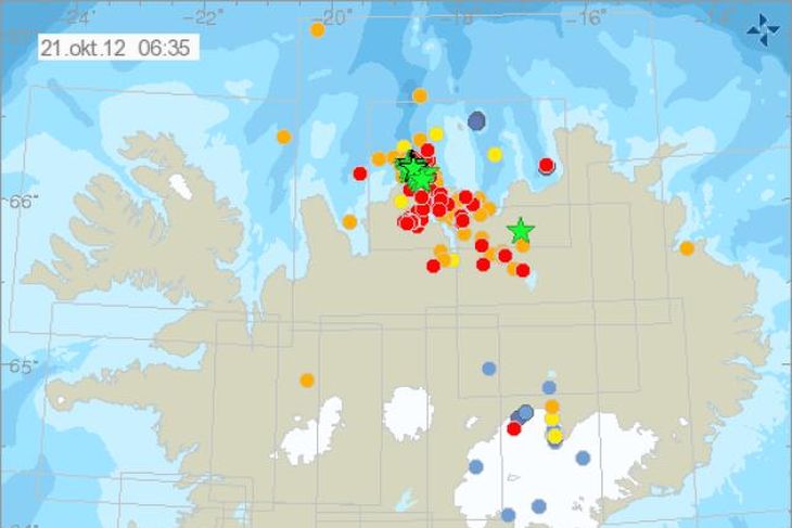 Á þessu korti Veðurstofunnar frá kl. 06.36 í morgun sést vel virknin síðustu klukkustundir úti ...