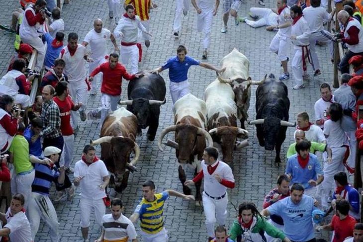Hlaupið með nautunum í morgun í spænsku borginni Pamplona