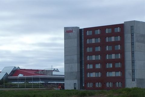 Airport Hotel Aurora Star