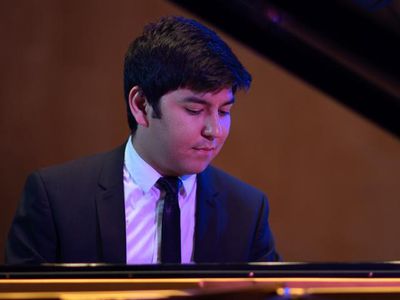 Behzod plays Rachmaninoff - Iceland Symphony