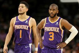 Chris Paul og Devin Booker skoruðu samtals 60 stig fyrir Phoenix Suns í nótt.