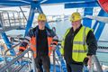 Kranastjórarnir Bræðurnir Sverrir og Arngrímur Benjamínssynir kunna vel við sig uppi í nýja krananum.