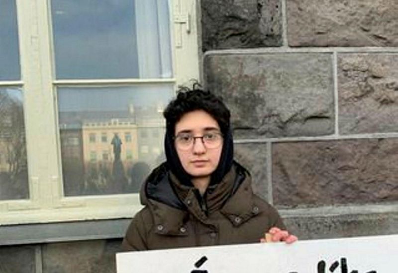 Gay iranian faces deportation