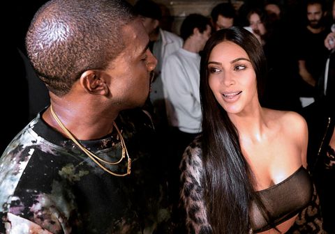 Kanye West eða Ye og Kim Kardashian á meðan allt lék í lyndi en þau eru nú skilin. Kanye sakar Kim nú um að takmarka aðgang hans að dóttur sinni en honum var upphaflega ekki boðið í afmæli hennar að hans sögn. Hann opnaði sig um þetta á instagram.