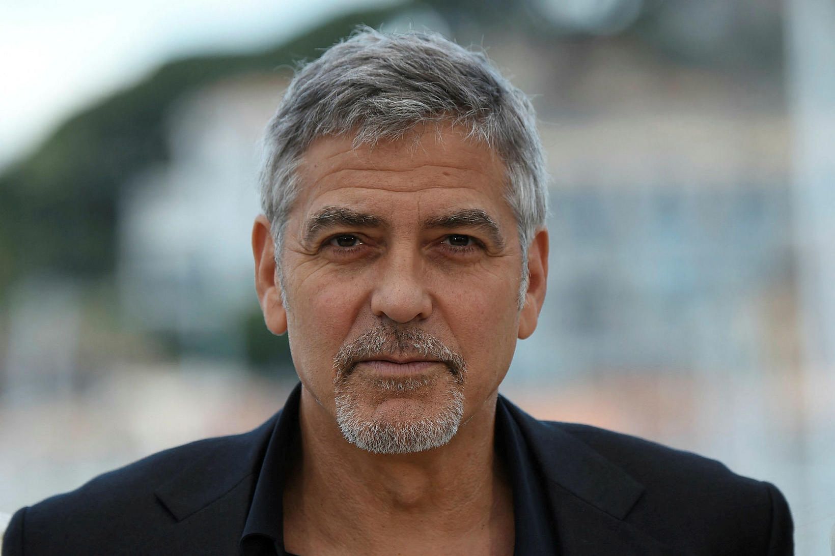 George Clooney er orðinn 61 árs.