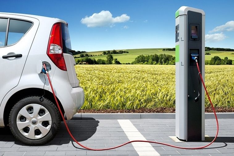 All Iceland municipalities to get electric-car charging stations