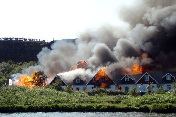 Eldsvoði að Hótel Valhöll