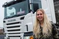 Trukkari Sandra Rún Ágústsdóttir veit margt um ökutæki og kunni vel við sig í malarflutningum og öðru í sumar.