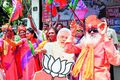 Fögnuður Stuðningsmenn stjórnarflokksins BJP fagna kosningasigri hans í indversku borginni Bangalore.