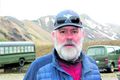 Vaktmaðurinn Jónas Guðmundsson aðstoðar fólk í neyð á hálendinu.