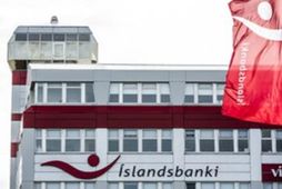 Starfsmenn Íslandsbanka fá frí eftir hádegi þann 19. júní.