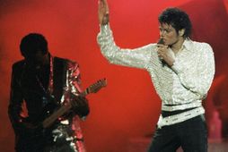 Michael Jackson á sviði árið 1984