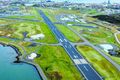 Reykjavík Litlu munaði að tvær vélar í aðflugi rækjust saman.