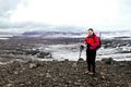 Eystri-Hagafellsjökull Bakvið Harald Gunnarsson jarðfræðing má sjá dauðísinn sem slitnaði frá jökulsporðinum. Jökulsporðurinn taldist því hafa hopað um eina 700 metra frá haustinu 2017 til síðasta hausts.