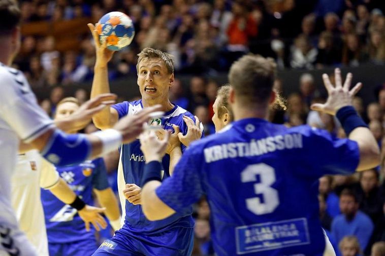 Iceland in round of 16 at World Championship Iceland Monitor
