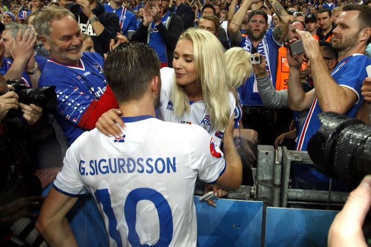 Midfielder Gylfi Sigurdsson Gets Engaged To Girlfriend Alexandra Iceland Monitor