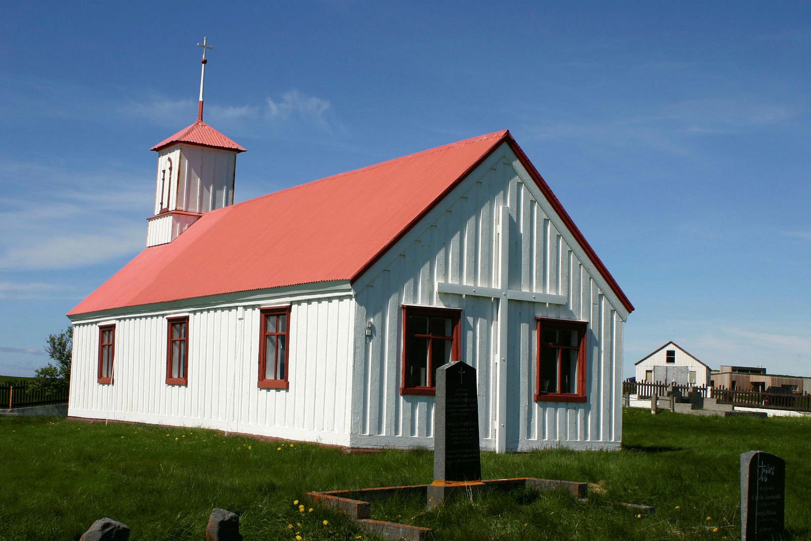Kirkjan á Hofi á Höfðaströnd í Skagafirði.