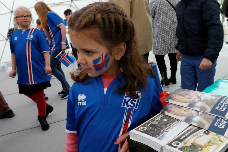 Icelanders in Paris
