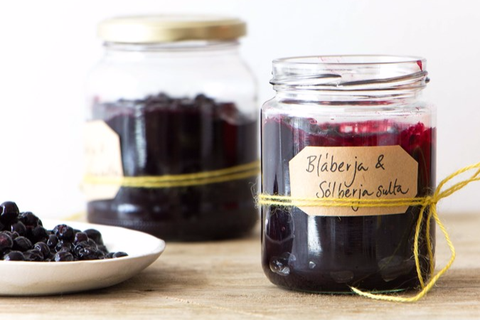A delicious healthier version of jam using vanilla, cinnamon and ginger.